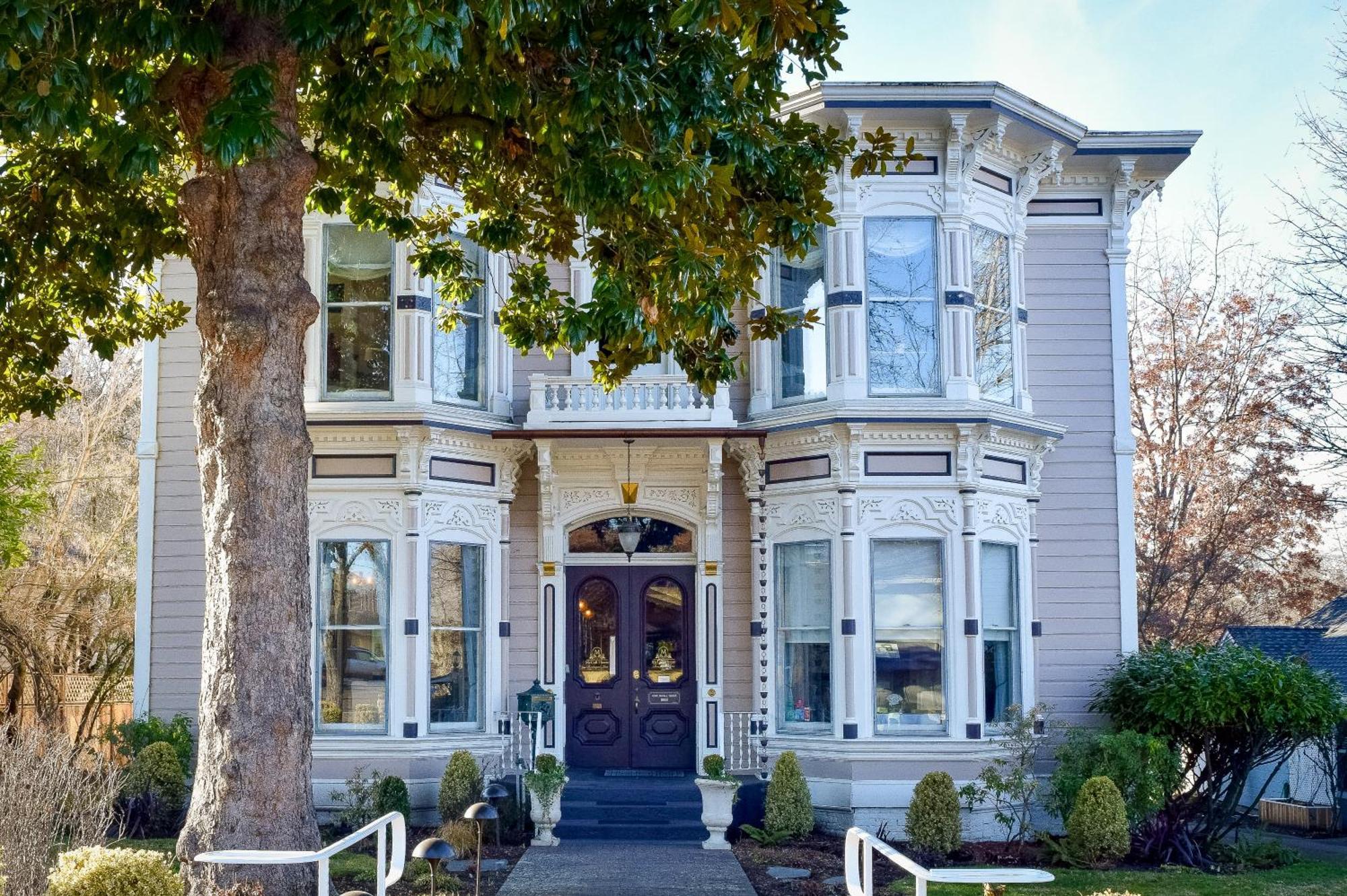Mccall House Boutique Hotel 阿什兰 外观 照片